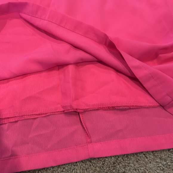 Woman’s dress - Picture 4 of 5